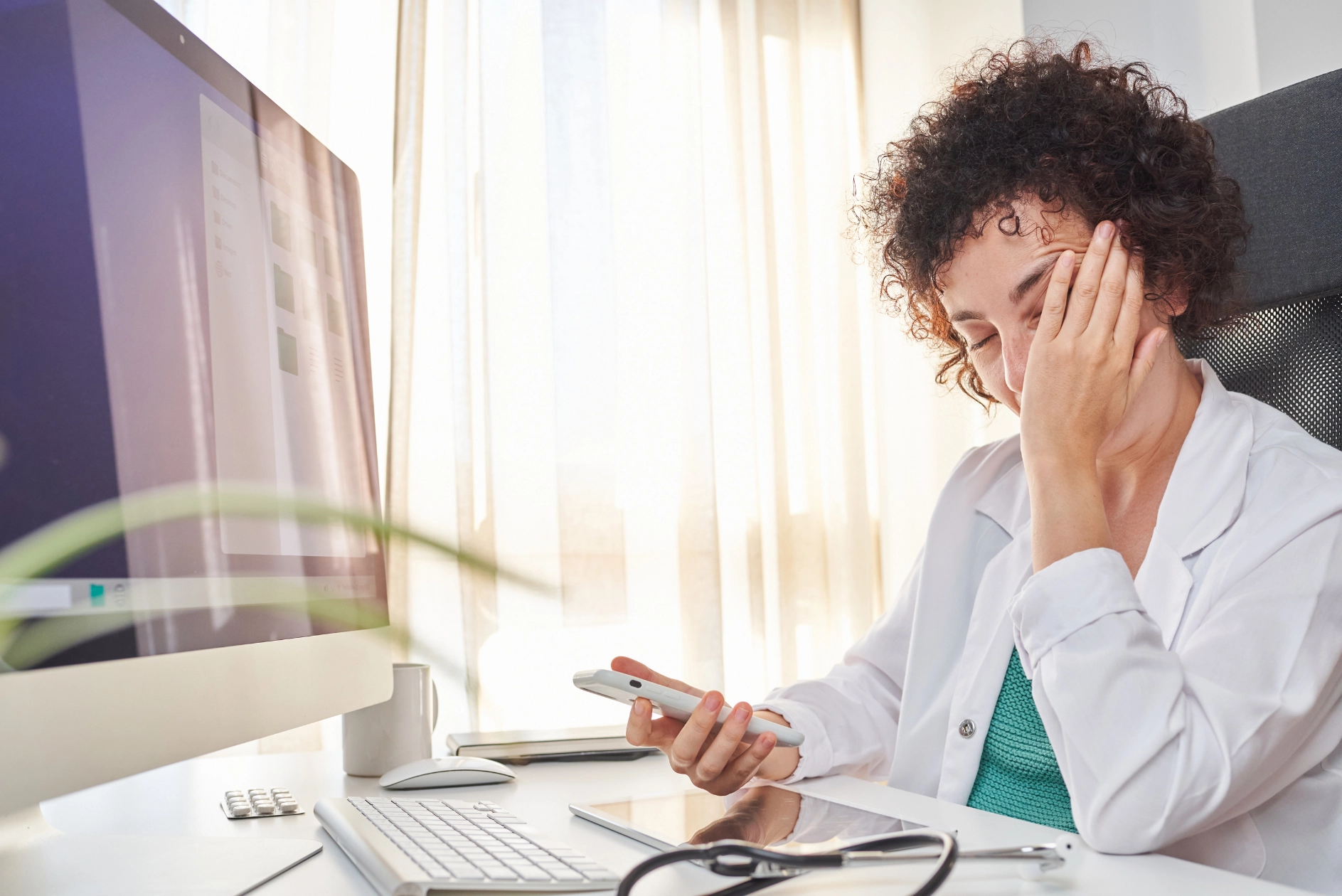 Missed Appointments: How They're Hurting Your Healthcare Business and How SMS & Email Reminders Can Boost Your Revenue